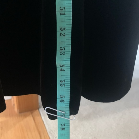 Floor length Black velvet dress - Picture 6 of 12